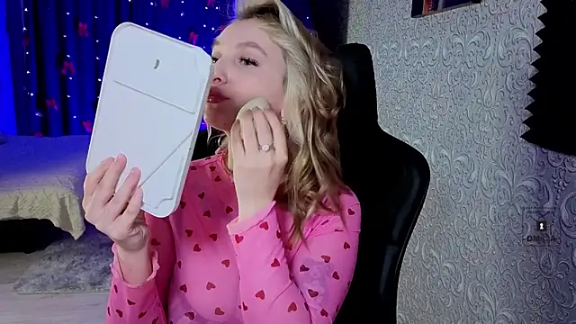 Snapshot of Eva_Vibe_ chatting on February 15, 2026, 6:04 pm Eva Vibe online show from February 15, 2026, 6:04 pm