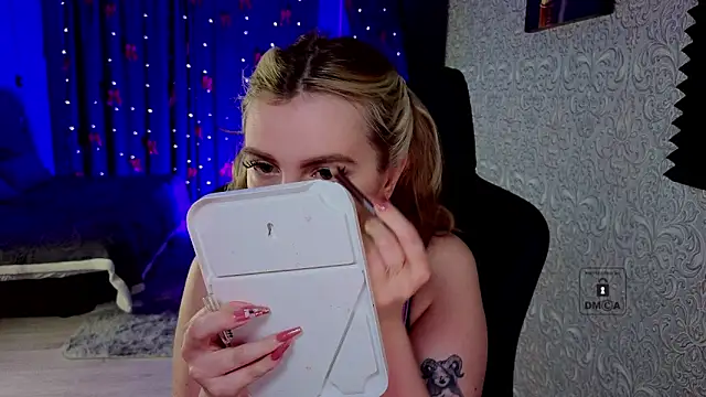 Snapshot of Eva_Vibe_ chatting on February 23, 2026, 5:21 pm Eva Vibe online show from February 23, 2026, 5:21 pm