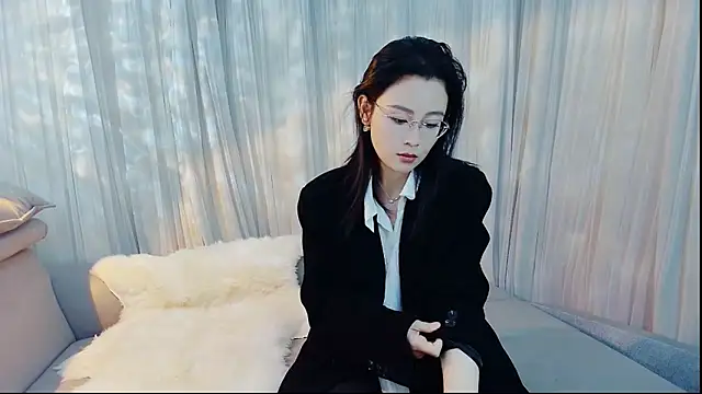 HCOCO online show from March 17, 2026, 1:14 pm