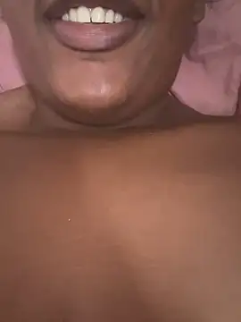 amorasecy online show from February 14, 2026, 11:07 am