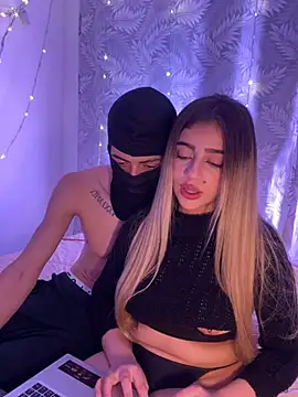 cute emmma online show from January 14, 2026, 5:46 am