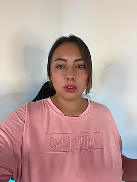 HelenaLior online show from June 11, 2026, 3:04 am