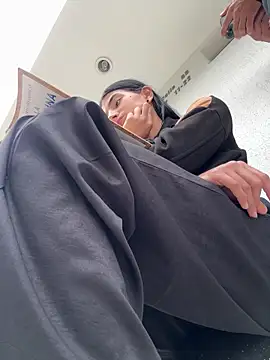 Ema Rose  online show from February 1, 2026, 7:34 pm