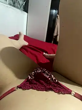 Snapshot of isabellasouza20 chatting on December 22, 2025, 4:31 am isabellasouza20 online show from December 22, 2025, 4:31 am