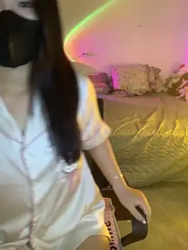Sofiababy22 online show from May 17, 2026, 3:37 am