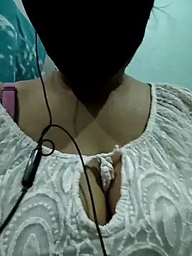 suman bhabhi001 online show from April 1, 2026, 5:54 pm