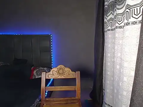 Snapshot of MAXIMILAINO-XXX chatting on February 5, 2026, 11:42 pm MAXIMILAINO-XXX online show from February 5, 2026, 11:42 pm