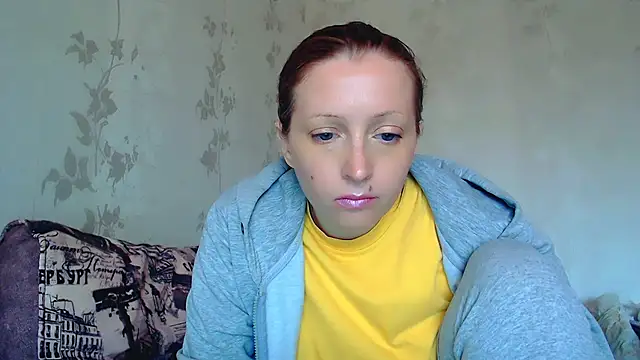 CrystallAngel online show from April 17, 2026, 2:20 pm