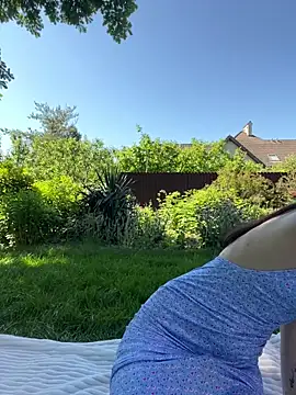 LuxBrunette  online show from June 5, 2026, 6:20 am