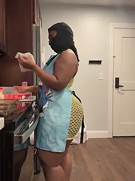 Snapshot of Ghoulsnooze_19 chatting on January 6, 2026, 7:50 pm Ghoulsnooze 19 online show from January 6, 2026, 7:50 pm