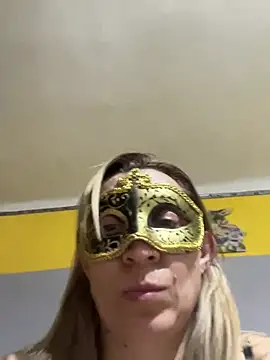 SexyMamiVee online show from February 21, 2026, 5:47 pm