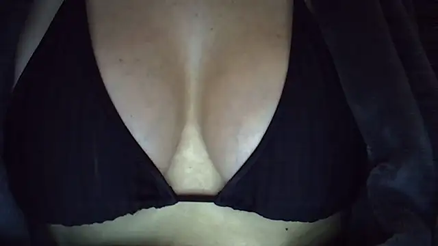 sexymilena9 online show from February 5, 2026, 8:46 pm