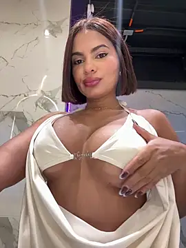 Irina Velvett online show from April 1, 2026, 9:45 pm