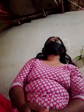 Hot Sweety02 online show from March 27, 2026, 10:04 am