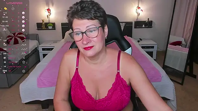 JennyMons online show from July 21, 2026, 7:43 am