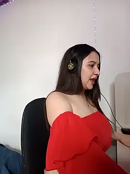 Laia  Evanss online show from April 8, 2026, 4:29 pm