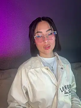 luna gv online show from January 17, 2026, 10:09 am