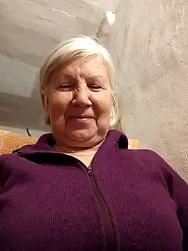 KlaudiaDarling online show from February 2, 2026, 3:44 pm