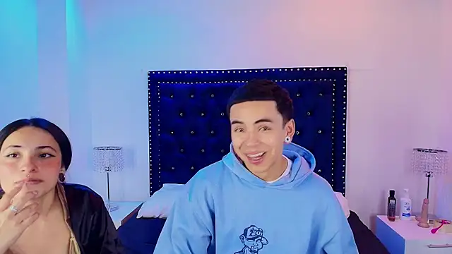 Jaden and sofia online show from April 15, 2026, 3:35 am