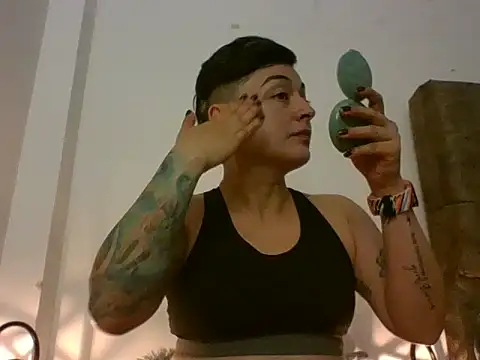 Snapshot of kat_paradise chatting on February 1, 2026, 11:31 am kat paradise online show from February 1, 2026, 11:31 am