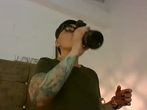 Snapshot of kat_paradise chatting on February 5, 2026, 11:48 am kat paradise online show from February 5, 2026, 11:48 am