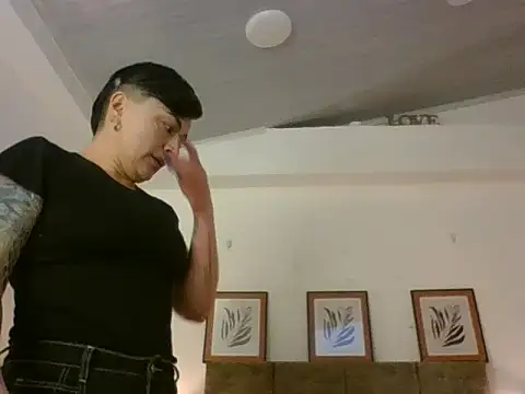 Snapshot of kat_paradise chatting on February 28, 2026, 11:44 am kat paradise online show from February 28, 2026, 11:44 am