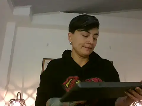 kat paradise online show from March 21, 2026, 11:48 am