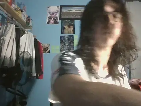 Alex-nerd20 online show from August 6, 2026, 1:40 am