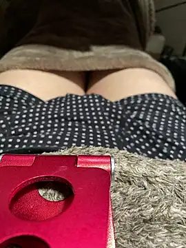 Snapshot of Saki_wtwtwt chatting on January 14, 2026, 6:19 am Saki wtwtwt online show from January 14, 2026, 6:19 am