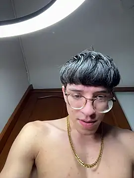 Snapshot of ArthurDavies_ chatting on February 7, 2026, 4:27 am ArthurDavies online show from February 7, 2026, 4:27 am