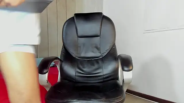 Liam Mush online show from February 19, 2026, 9:00 pm