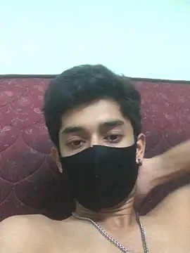 karan72819 online show from April 1, 2026, 1:23 pm