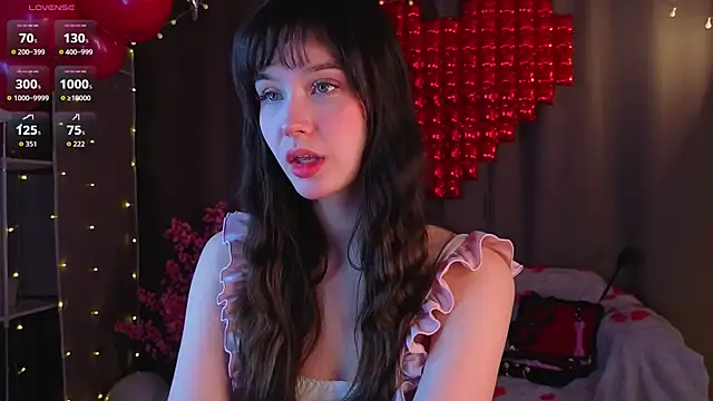 Snapshot of KiraYukimura chatting on February 15, 2026, 1:57 am KiraYukimura online show from February 15, 2026, 1:57 am