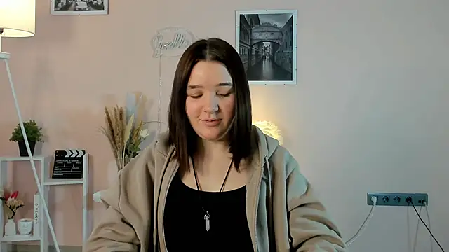 Snapshot of TeriNovad chatting on January 13, 2026, 5:13 am TeriNovad online show from January 13, 2026, 5:13 am