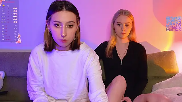 Snapshot of Mimipaws chatting on February 5, 2026, 8:02 pm Mimipaws online show from February 5, 2026, 8:02 pm