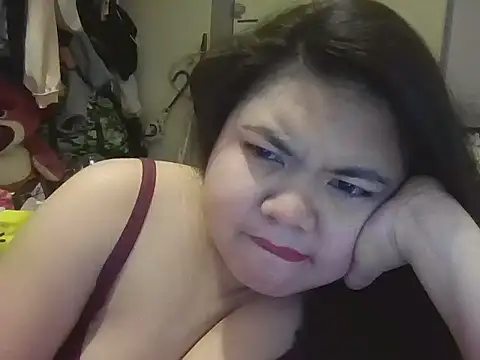 Snapshot of Allie_143 chatting on January 15, 2026, 9:14 am Allie 143 online show from January 15, 2026, 9:14 am