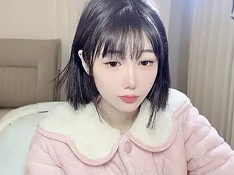 Snapshot of Ccc7- chatting on January 7, 2026, 10:29 am Ccc7- online show from January 7, 2026, 10:29 am