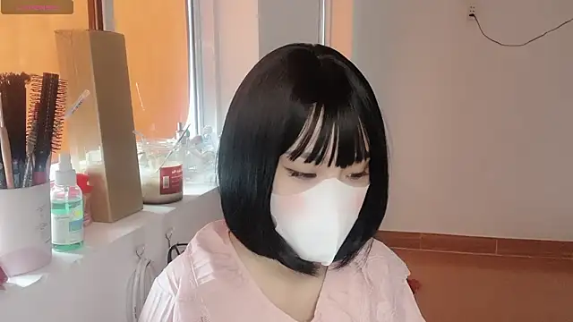 Tieu-May online show from February 5, 2026, 5:45 am