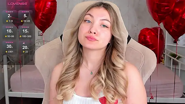 Snapshot of Angel__Grace chatting on February 14, 2026, 6:10 am Angel Grace online show from February 14, 2026, 6:10 am