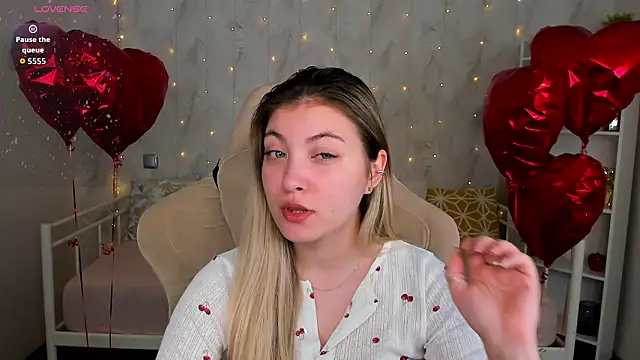 Snapshot of Angel__Grace chatting on February 22, 2026, 5:51 am Angel Grace online show from February 22, 2026, 5:51 am