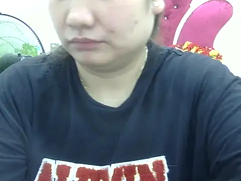 Snapshot of Sarah_no_land chatting on February 28, 2026, 6:14 am Sarah no land online show from February 28, 2026, 6:14 am