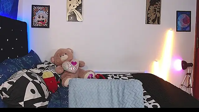 Snapshot of yorsamm_smit chatting on February 20, 2026, 6:37 am yorsamm smit online show from February 20, 2026, 6:37 am