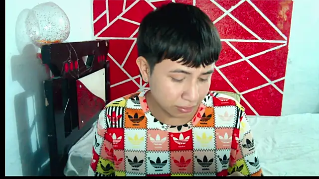 Snapshot of DIDIER_777 chatting on February 8, 2026, 10:13 pm DIDIER 777 online show from February 8, 2026, 10:13 pm