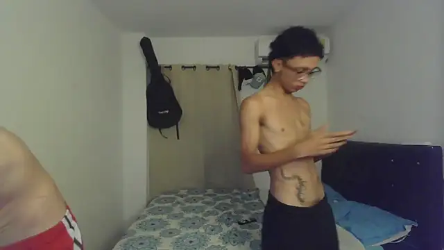 pocket loversxxx online show from February 21, 2026, 7:31 am