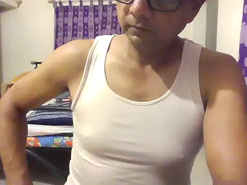 Snapshot of Moh-Moksha chatting on May 11, 2026, 4:15 pm Moh-Moksha online show from May 11, 2026, 4:15 pm