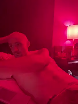 cloudyplay661 online show from April 3, 2026, 9:57 pm