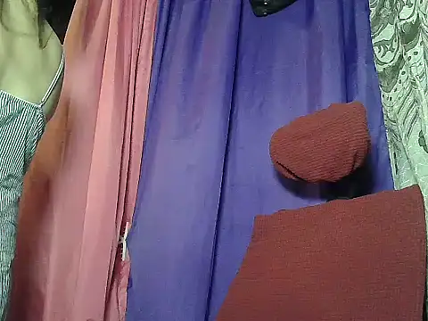 prettymomma24xx online show from July 6, 2026, 1:30 pm