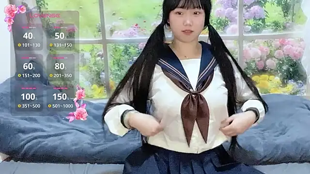 xiaoguai99 online show from March 26, 2026, 1:06 pm