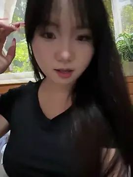 xiaoguai99 online show from June 5, 2026, 10:54 am