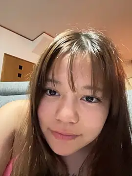 mimi0428 online show from August 6, 2026, 3:47 pm